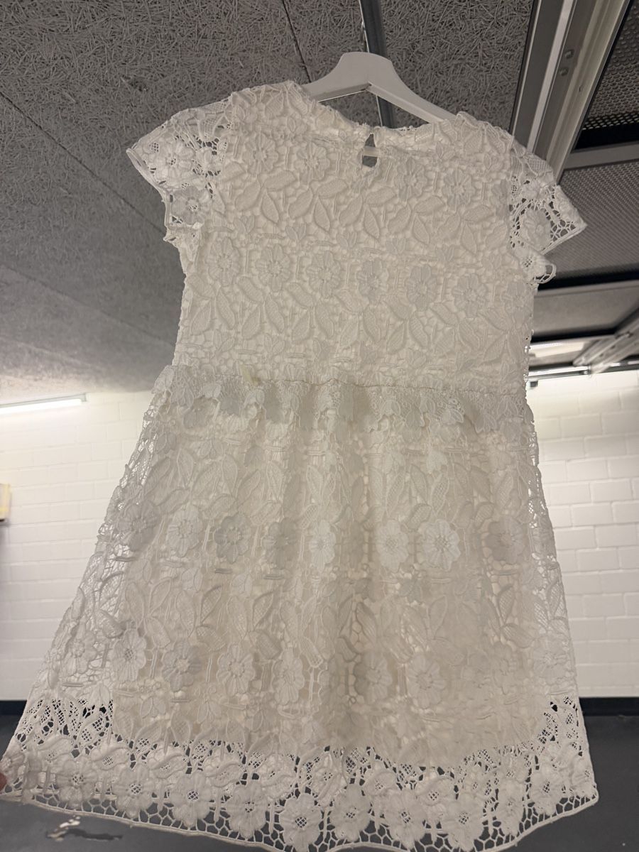 Zara Vestiti & Gonne: Mädchen Kleid weiss Spitze  – Usato da Freienbach venduto da dan_9rjy 1