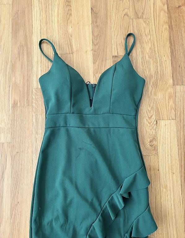 Kleider: Robe de soirée  – Gebraucht aus Lausanne von Mbama23