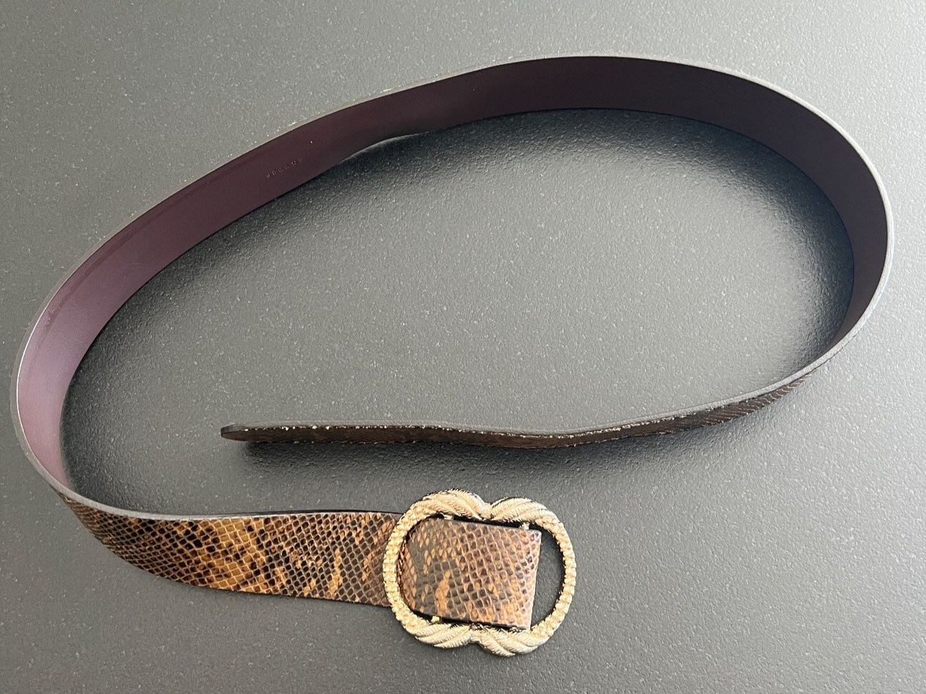 Sezane Cinture: Sézane · Ceinture Artemis · Kaki python – Usato da Crissier venduto da ChamoNova 2