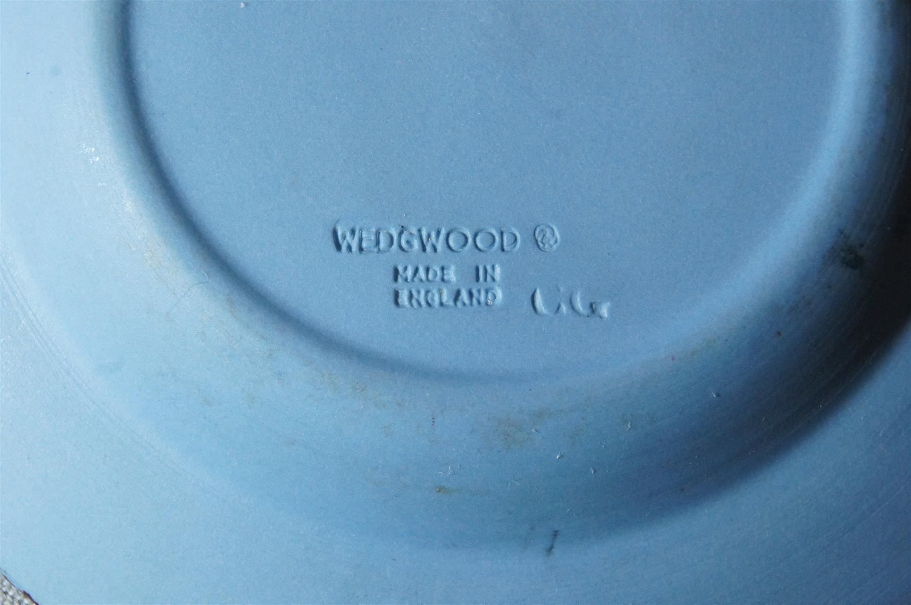 Sonstige Dekorationen & Accessoires: Wedgwood-Dose rund – Gebraucht aus Geroldswil von ARTEFACTO 5