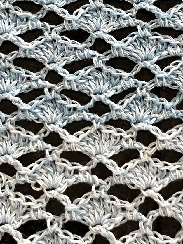 Foulard & Sciarpe: Aufwendige Handarbeit - Luftiger Sommerschal – Nuovo (secondo la descrizione) da Allschwil venduto da Loreleyla 1