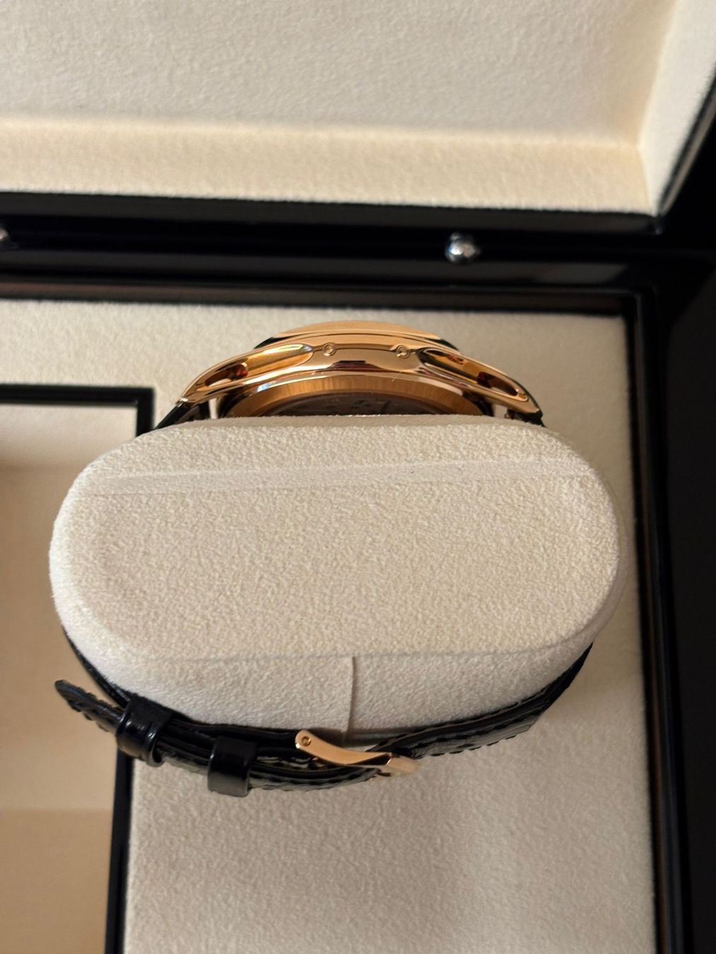 Patek Philippe Orologi: Patek Philippe 5205R-010 Full Set – Nuovo e nell'imballaggio originale da Bissone venduto da luxuryitems 4