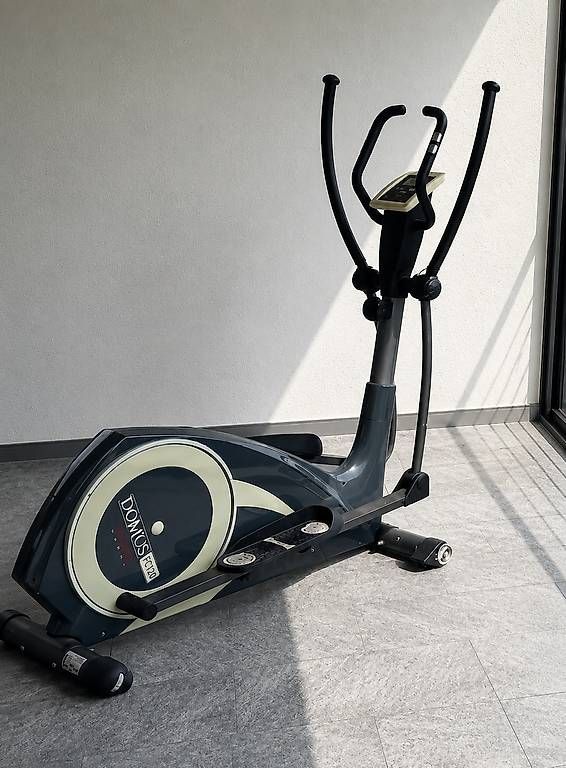 Vélos d'appartement: llittica Domyos VE 590  – D'occasion à Pura par t_b_t5zn