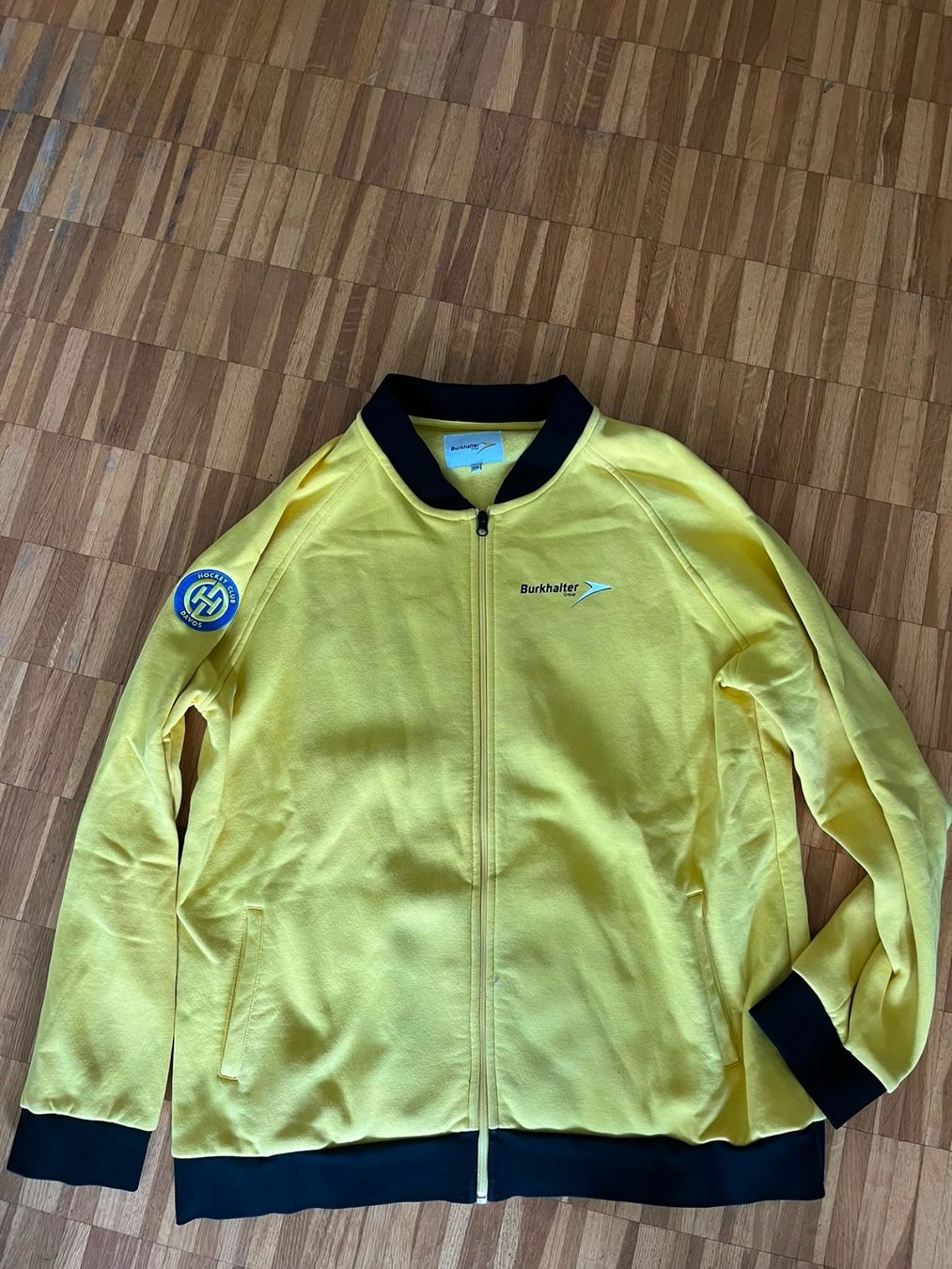 Giacche: HC Davos Jacke Grösse XXL – Usato da Küssnacht am Rigi venduto da Fueuerli