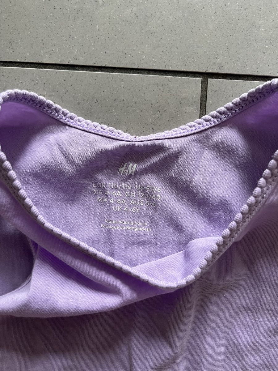 H&M Unterwäsche: Violettes Unterhemd, Gr. 110/116, H&M – Gebraucht aus Zürich von jmg_8005 1