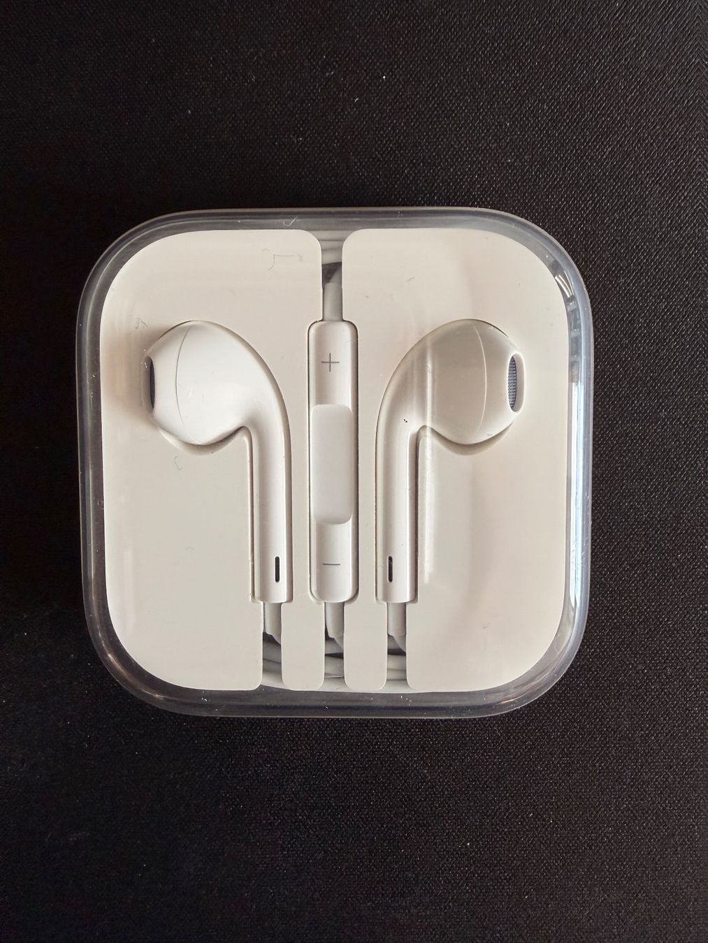 Apple Kopfhörer: Apple EarPods originaux avec prise jack 3,5 mm. – Neu und originalverpackt aus Chézard-St-Martin von chr_vz22