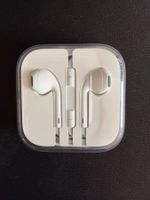 Apple EarPods originaux avec prise jack 3,5 mm.