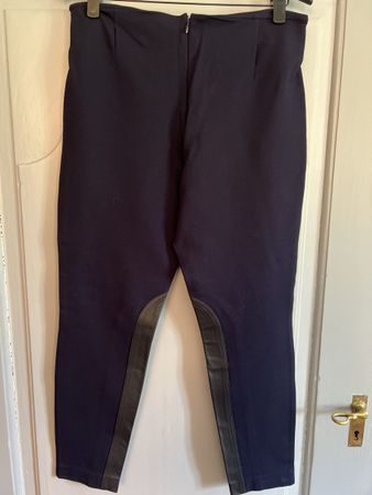 1 pantalon bleu marin taille 40 selon photos