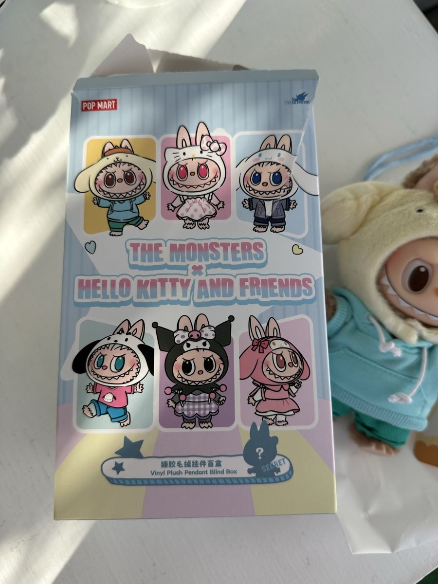 Pop Mart Figurines: Blind Box Labubu Pompompurin The Monsters Hello Kitty – Neuf avec emballage d'origine à Baar par hasenfrau15 1