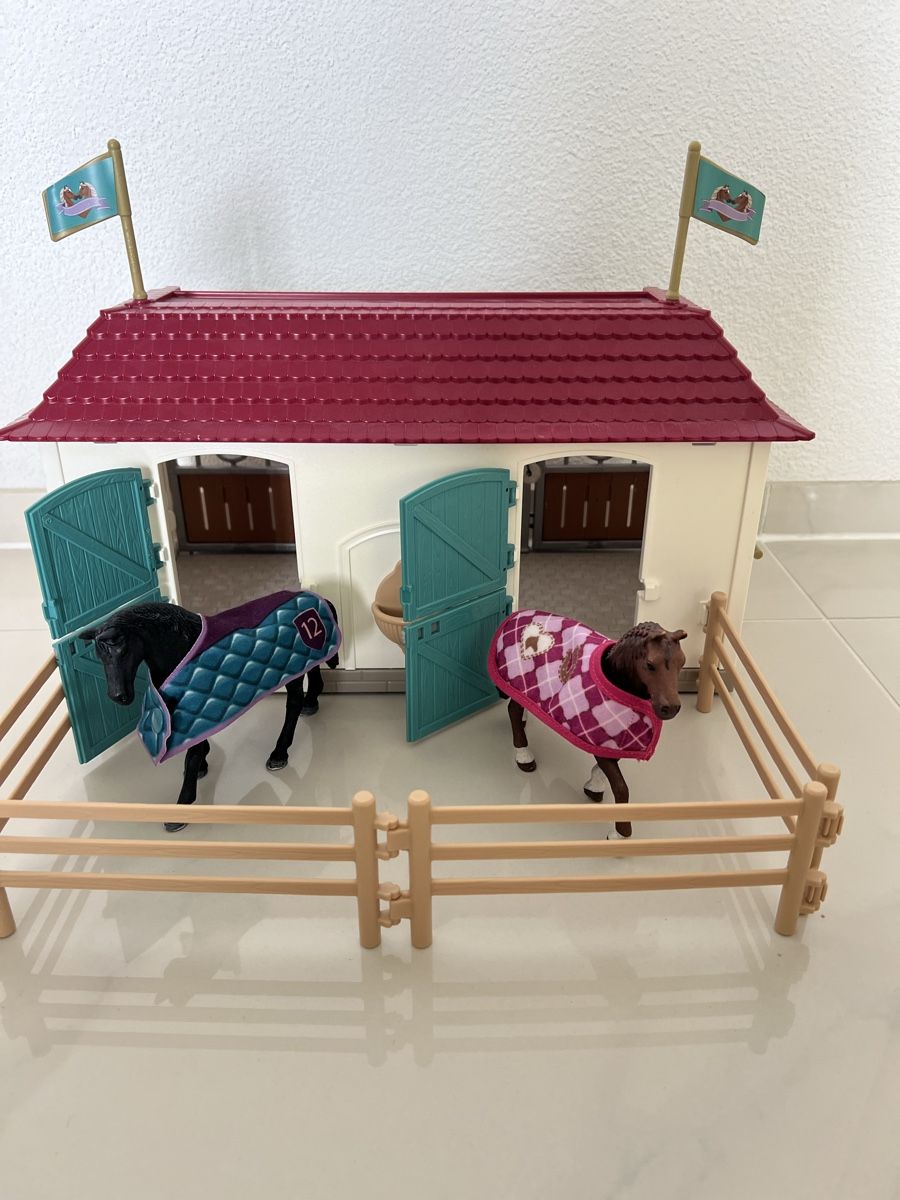 Schleich Jouets: Schleichstall  – D'occasion à Dietwil par sarn 2