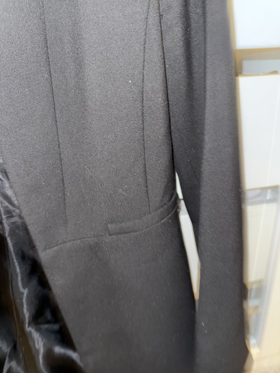 Vestes: Damen Blazer schwarz tailliert  – D'occasion à Winterthur par fij_f65r 4