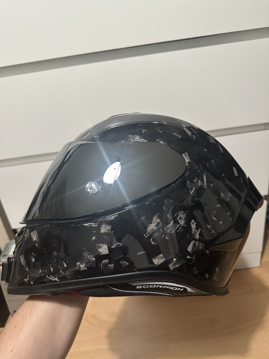 Casques & visières: Scorpion Motorradhelm. CARBON – D'occasion à Uster par Haki.vhc