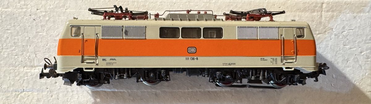 Märklin Modelleisenbahnen: DB Märklin Lok – Defekt aus Esslingen von Ursr1