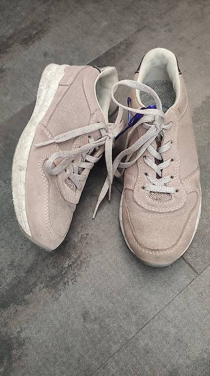 Scarpe per ragazze: Sneakers Mädchen Gr. 31 – Usato da Rueras venduto da fscw