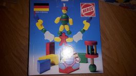 Heros Babys allererstes Spielzeug