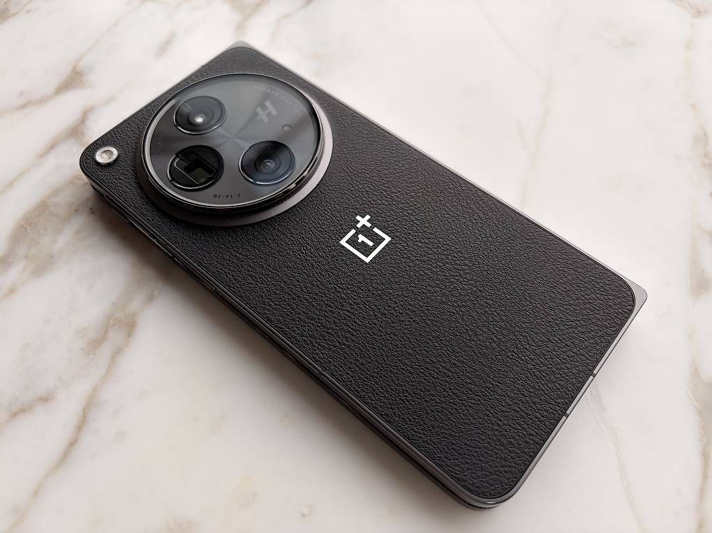 OnePlus Handys / Smartphones: OnePlus Open 512 GB + Carbon MagSafe Case – Gebraucht aus Endingen von frusciantee 2