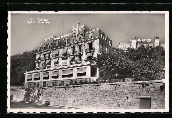 Cartoline postali: Territet, Hotel Bonivard mit Strassenpar – Usato da Berlin venduto da bartko-reher