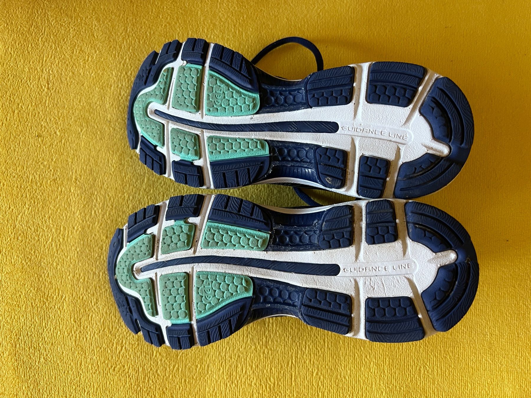 Asics Scarpe da donna: ASICS Gel Nimbus 20 – Usato da Bergdietikon venduto da Brigitte71 3