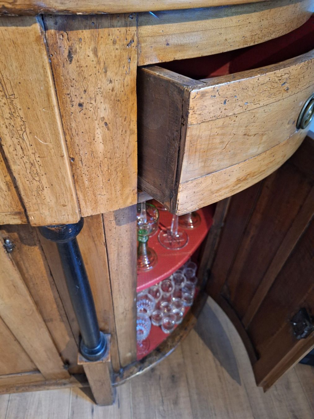 Cassettiere: Antikes Sideboard aus Kirschbaumholz ca.1800-1850 – Usato da Dällikon venduto da ritmo82 1