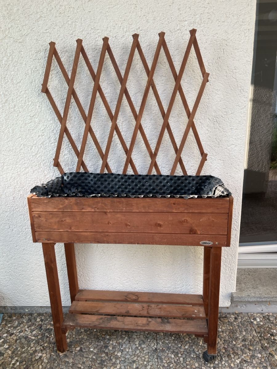 Vasi per fiori: Hochbeet mit Rankgitter Holz (Modell Dobar) – Usato da Wallenwil venduto da wiesnd54