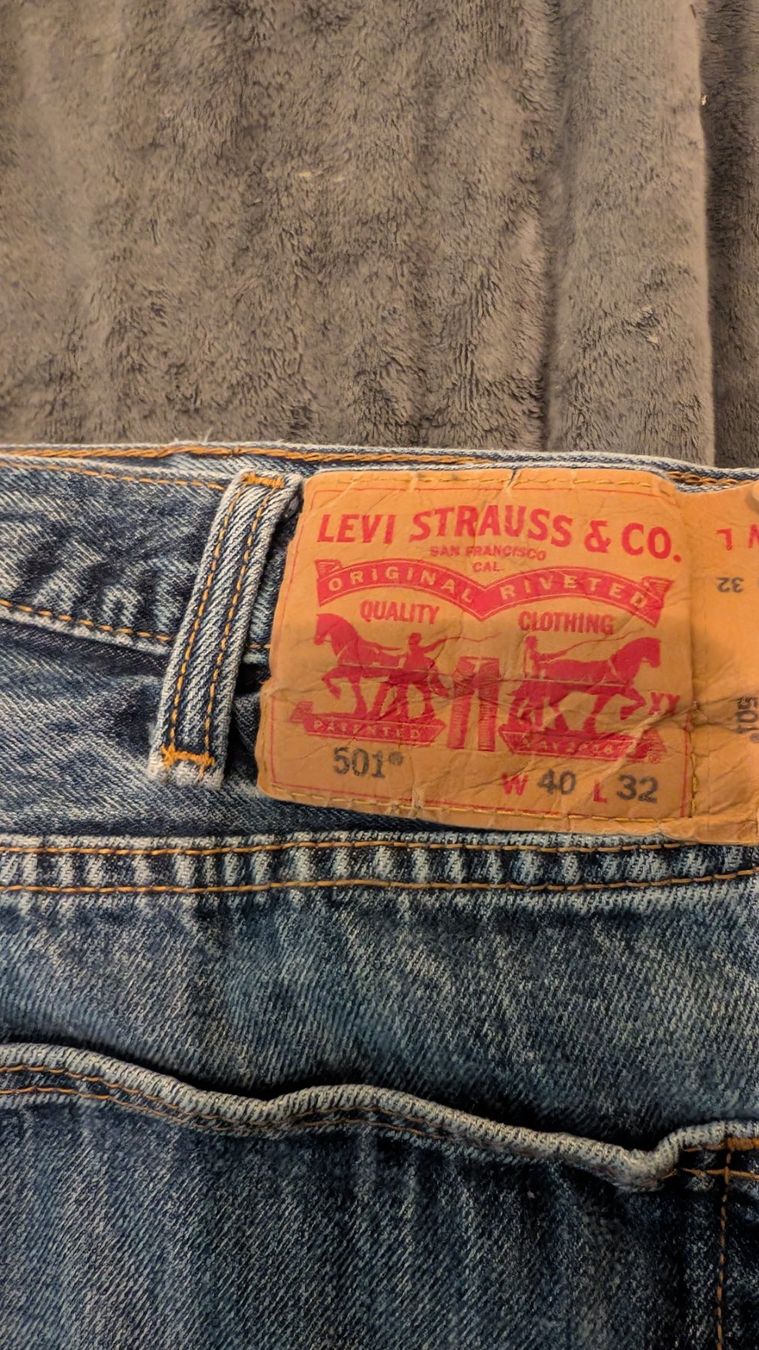 Levi's Jeans: Levi's Strauss Jeans W40/L32 – Usato da Arboldswil venduto da Pinky4