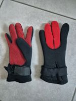 Gants de plongée en néoprène rouge et noir taille L bon état