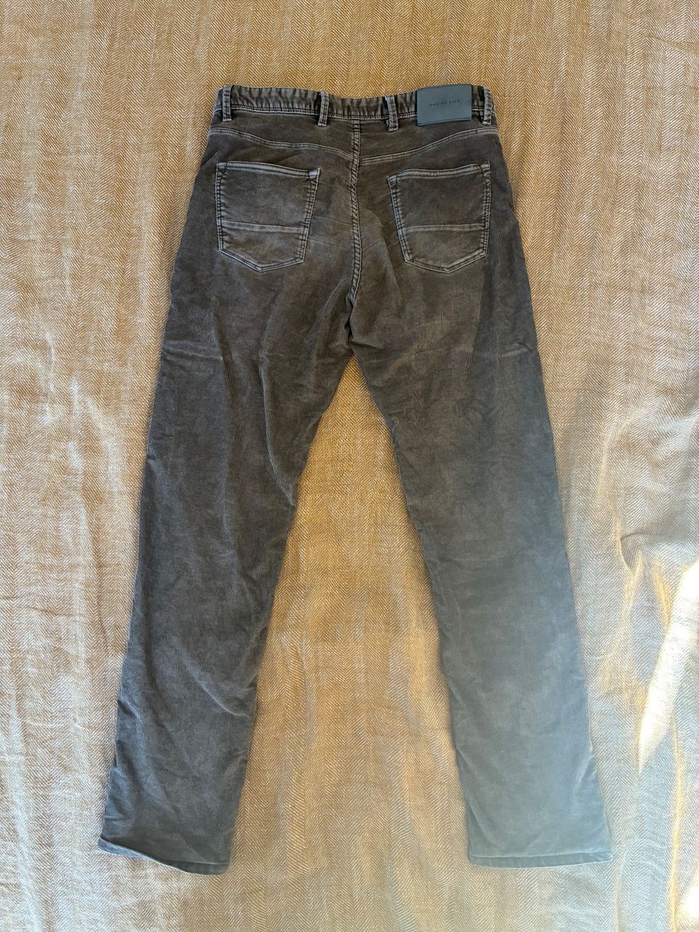 Massimo Dutti Pantaloni: Massimo Dutti Hose Gr. 38 – Usato da Fribourg venduto da waves55 3