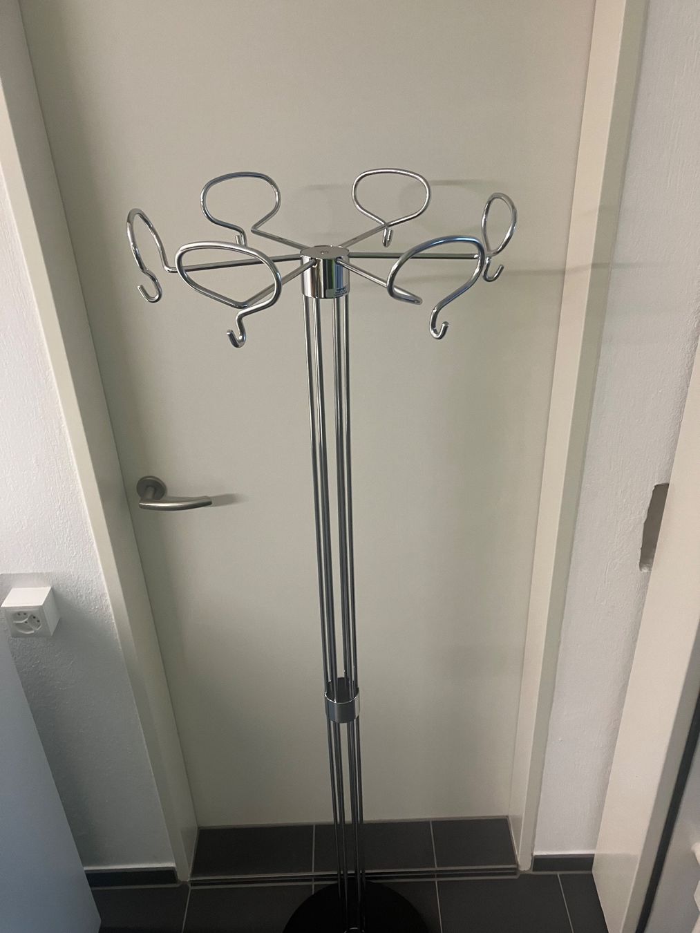 Garderobe: Valenti  Garderobeständer – Gebraucht aus Langendorf von 5007bruno 1
