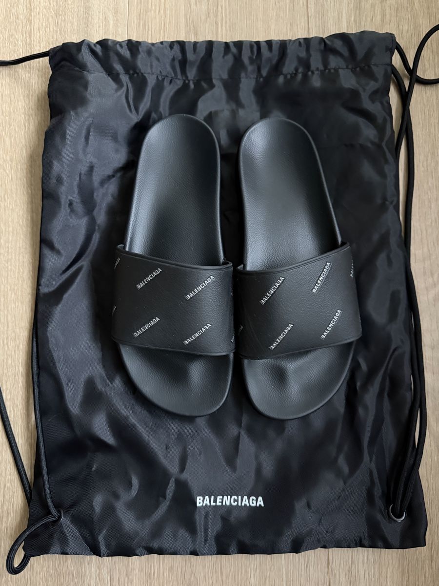 Balenciaga Scarpe da uomo: Balenciaga Herren-Slipper Gr.42 Schwarz – Nuovo (secondo la descrizione) da Littenheid venduto da Ginger9.7