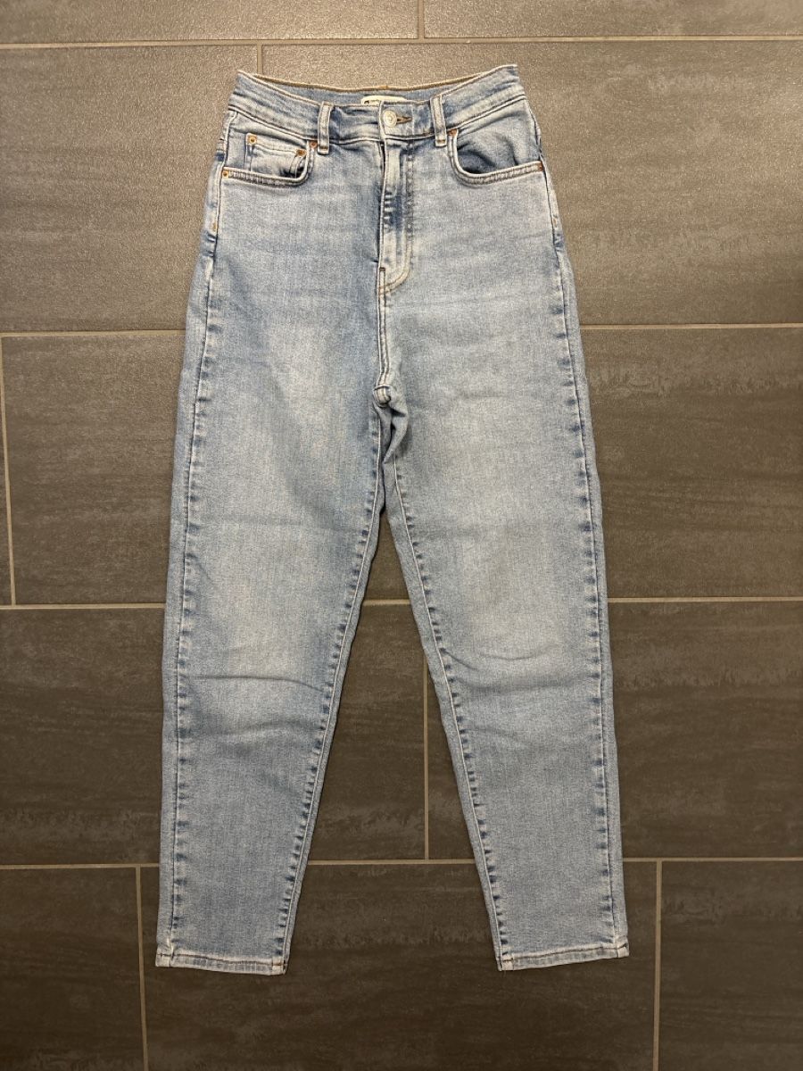 Jeans: Ginatricot Perfect Jeans 36 – Usato da Rümlang venduto da svent 1