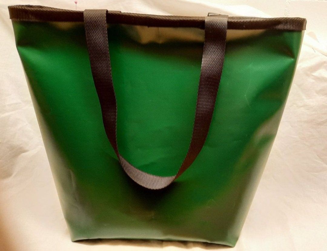 Borse: Blachen - Einkaufstasche CHF.30.00  neu mit Reissverschluss. – Nuovo (secondo la descrizione) da Spreitenbach venduto da Margot-09 1