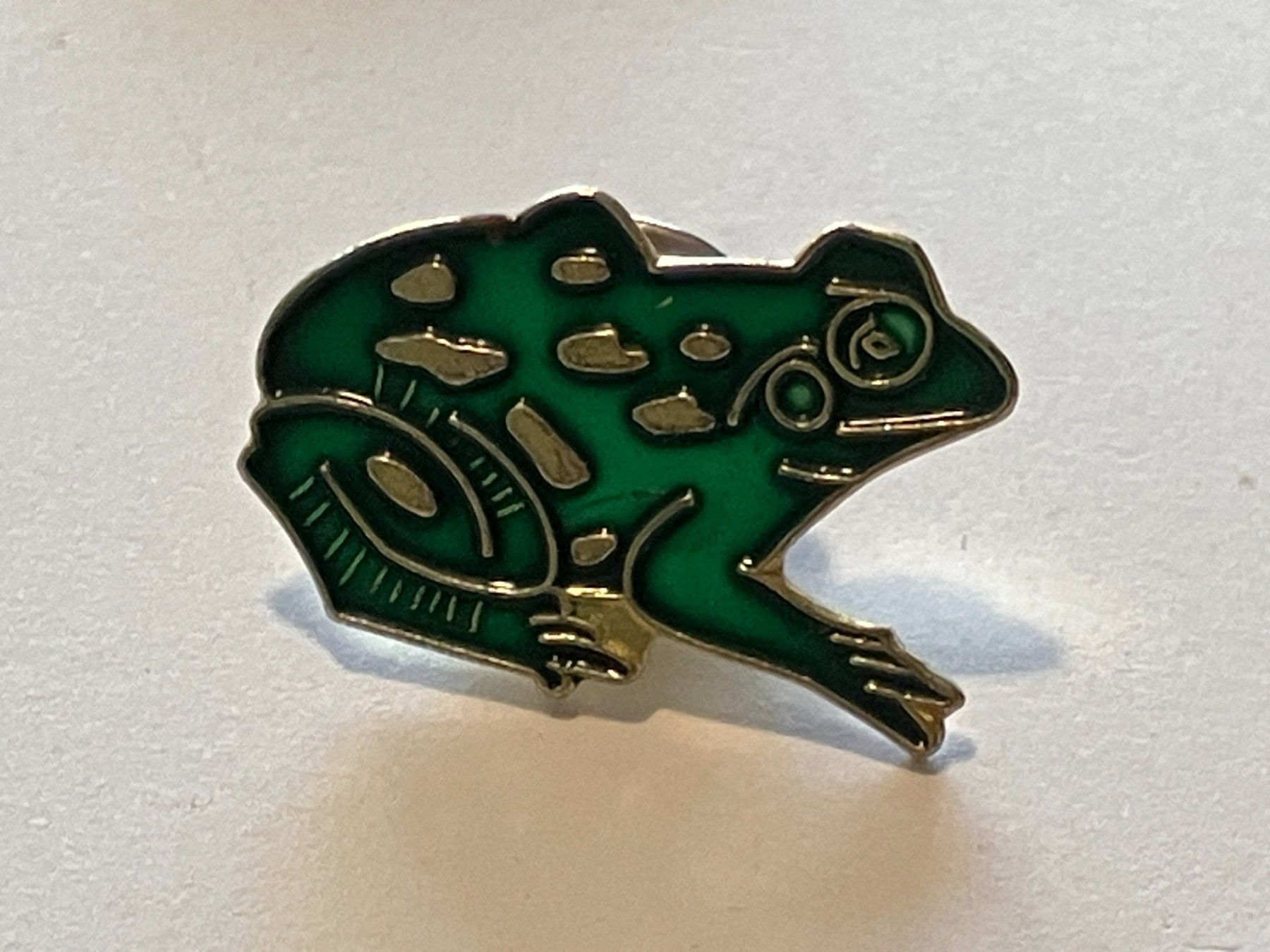 Placchette & Badge: 1 Pin Frosch – Usato da Basel venduto da djwwpp