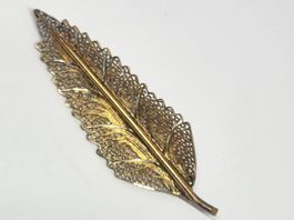 Goldene Vintage Brosche, filigrane Blatt-Form, 835 Silber
