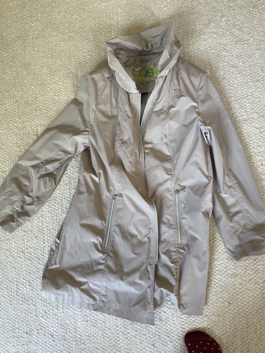 Gil Bret Giacche: Gil Bret Regenjacke, hellbeige ,Grösse 46 – Usato da Basel venduto da Jul17
