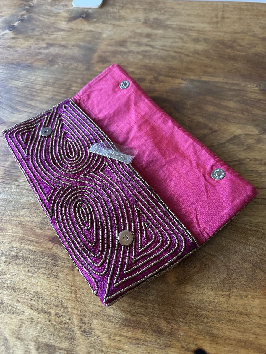 Borse da donna: Pochette soirée violette perlée bon état 24cm – Nuovo e nell'imballaggio originale da Châtelaine venduto da Alexandra.jankowski 2