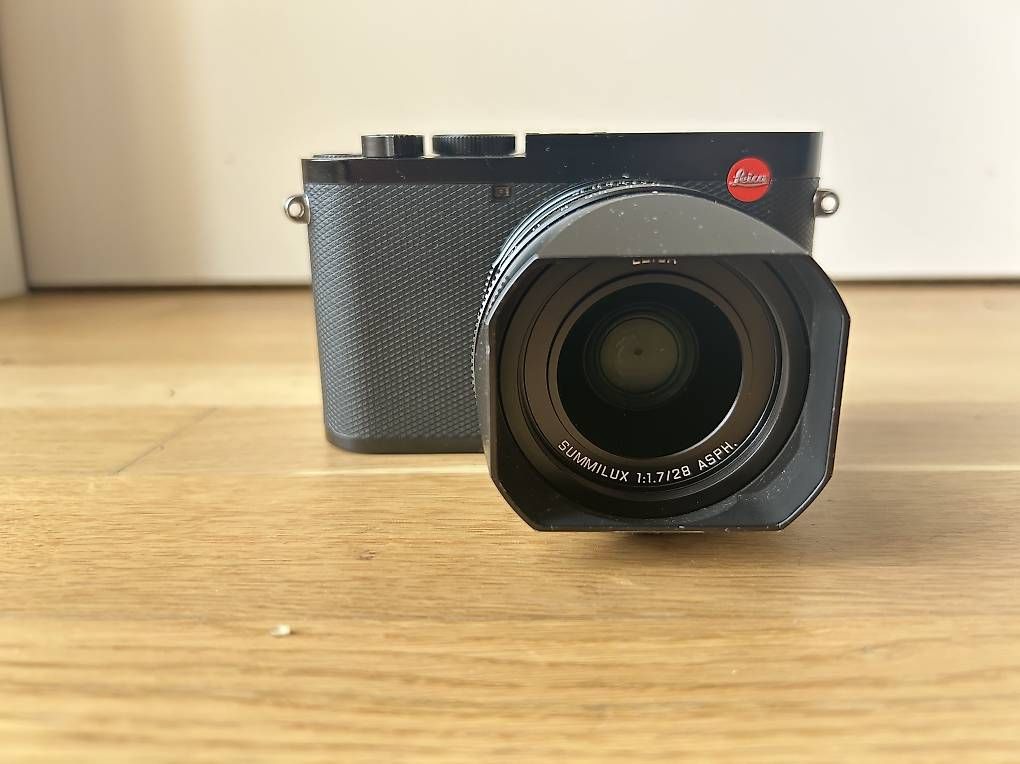 Fotocamera: Leica Q2 inkl. Original Daumenstütze – Usato da Zürich venduto da mullf 1