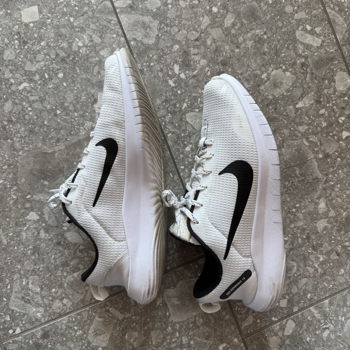 Nike Scarpe da uomo: Nike Performance Sneaker Gr. 43 – Nuovo (secondo la descrizione) da Hinwil venduto da norisenya 3