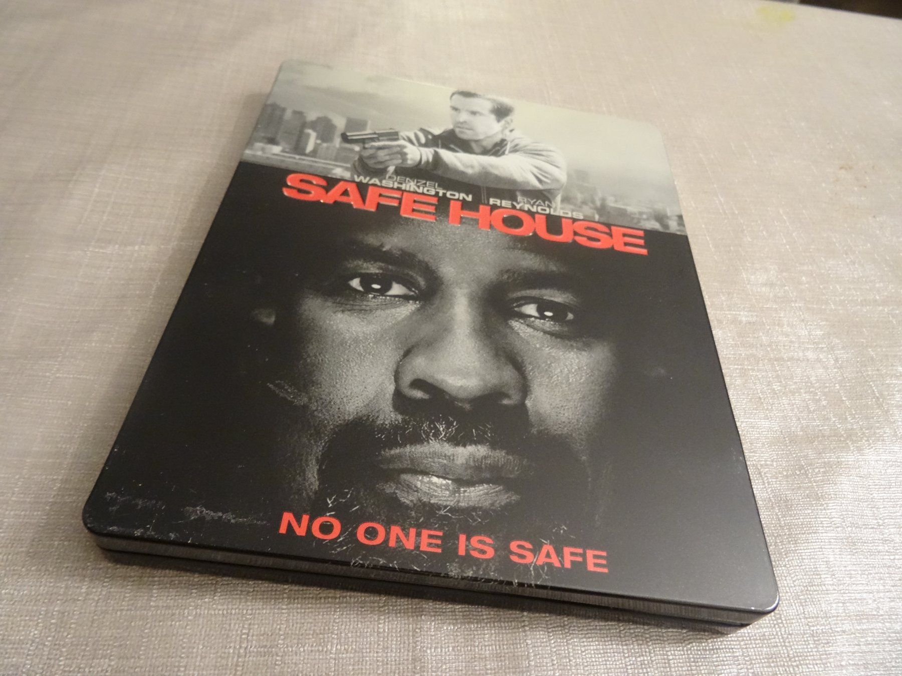 Tutti i DVDs: Safe House Steelbook Blu-ray – Usato da Olten venduto da Disc-Verkauf