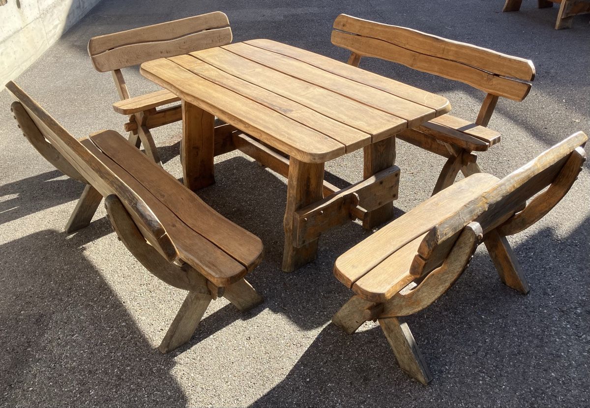 Set di tavolo e panche: Sitzgarnitur aus Eiche (5 Teilig) – Usato da Wetzikon ZH venduto da M.H88