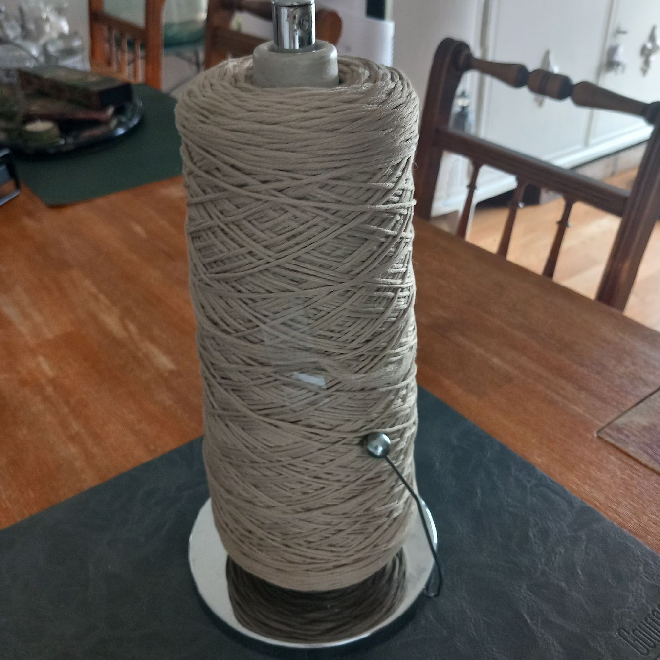 Lana: Grosse Garnspuhle mit Metallhalter – Usato da Aegerten venduto da gismolini 6