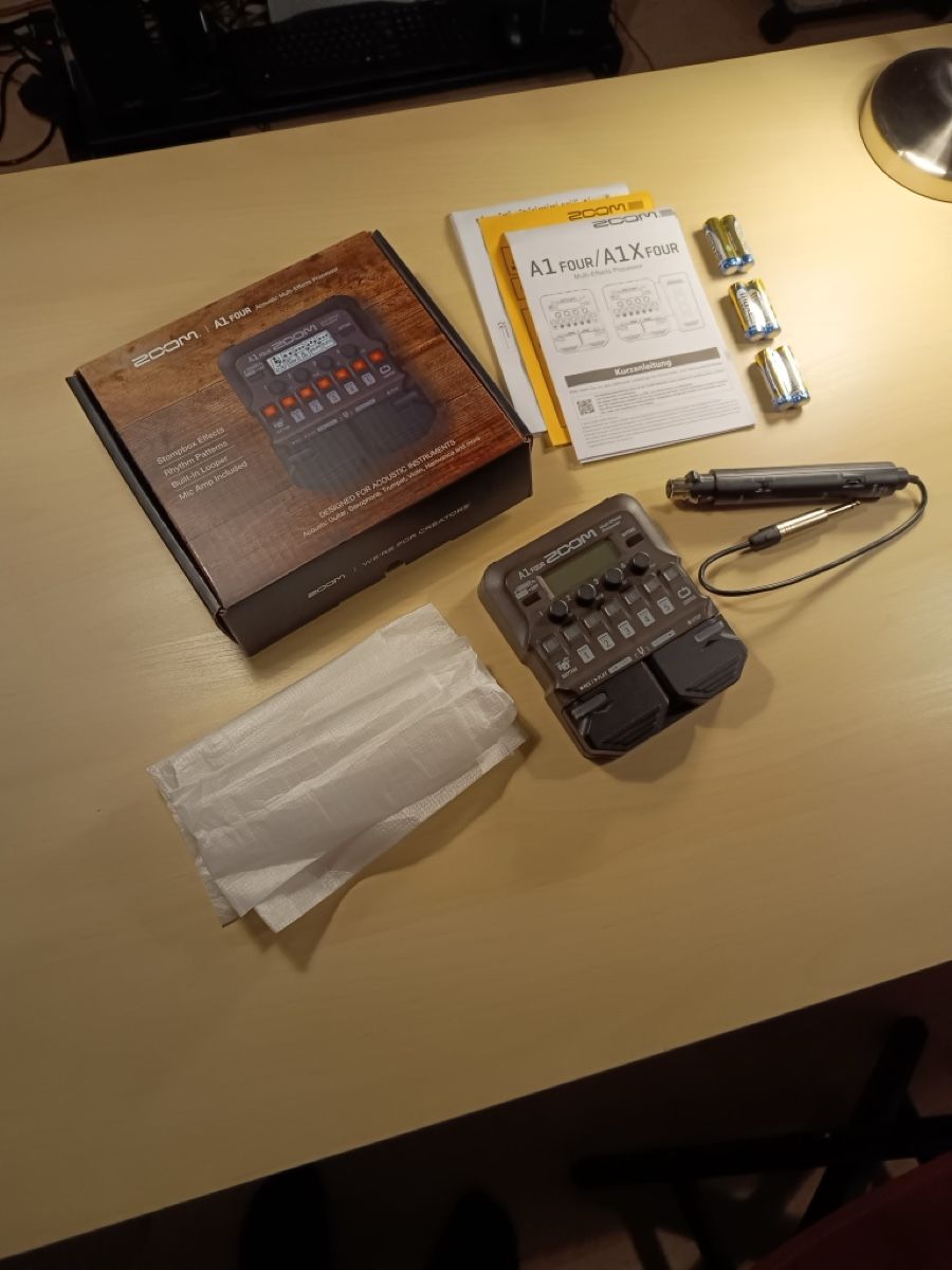Zoom Strumenti musicali: Zoom A1 Four Acoustic FX Pedal – Nuovo (secondo la descrizione) da Thun venduto da sof_by7w 7