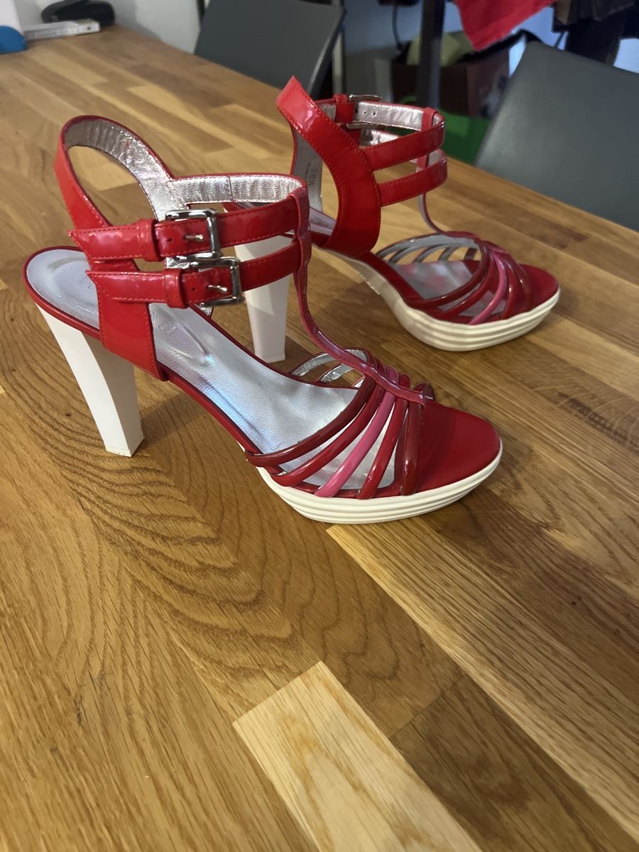 Hogan Scarpe da donna: MAGNIFIQUE ESCARPINS HOGAN – Nuovo (secondo la descrizione) da Brügg BE venduto da traindenuit