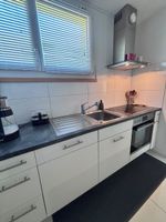 Komplett Küche mit El Geräte