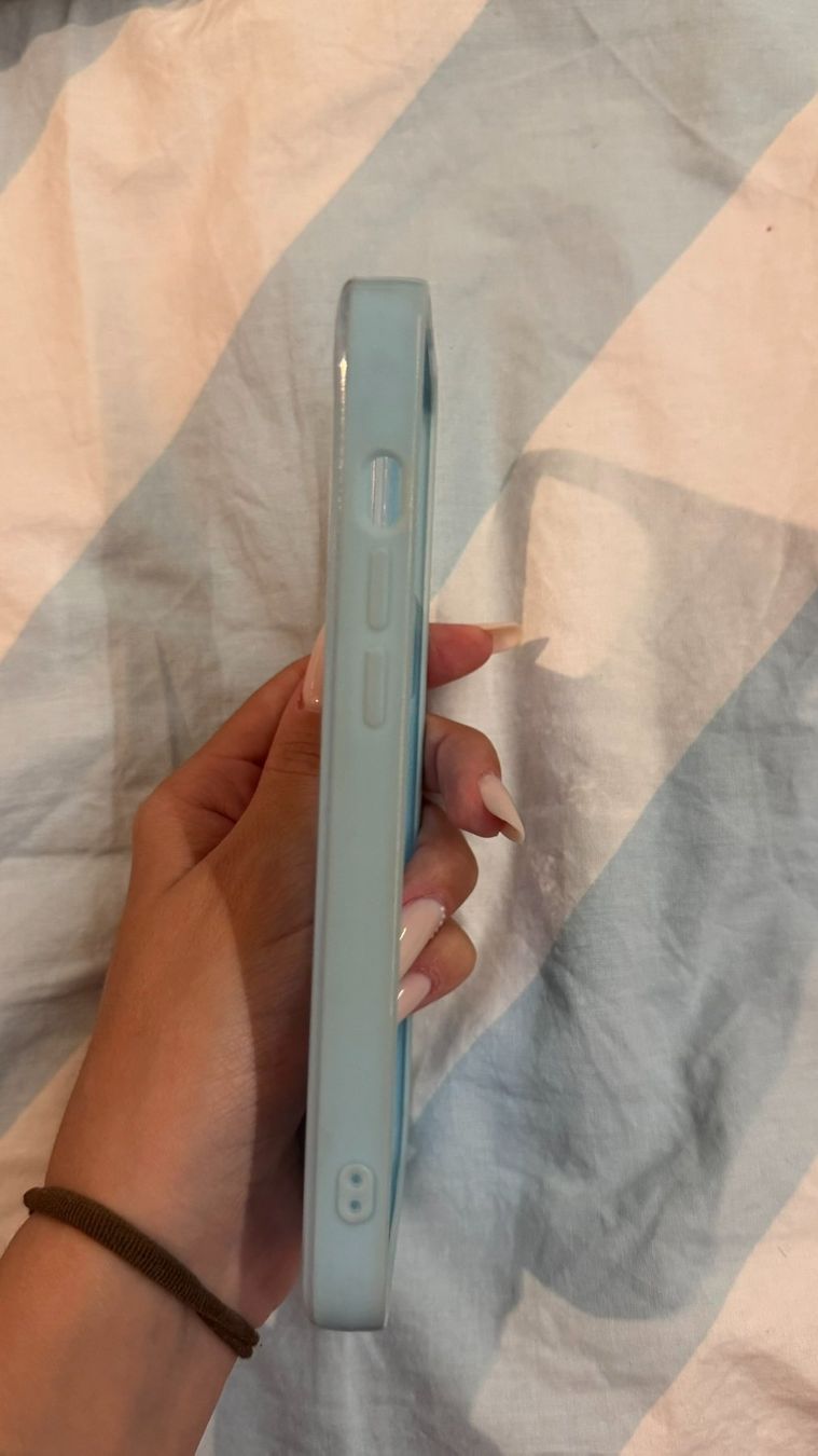 Cover & Protezioni schermo: Coque de téléphone (Iphone 14 Pro Max) – Usato da Randogne venduto da Joel_C 1