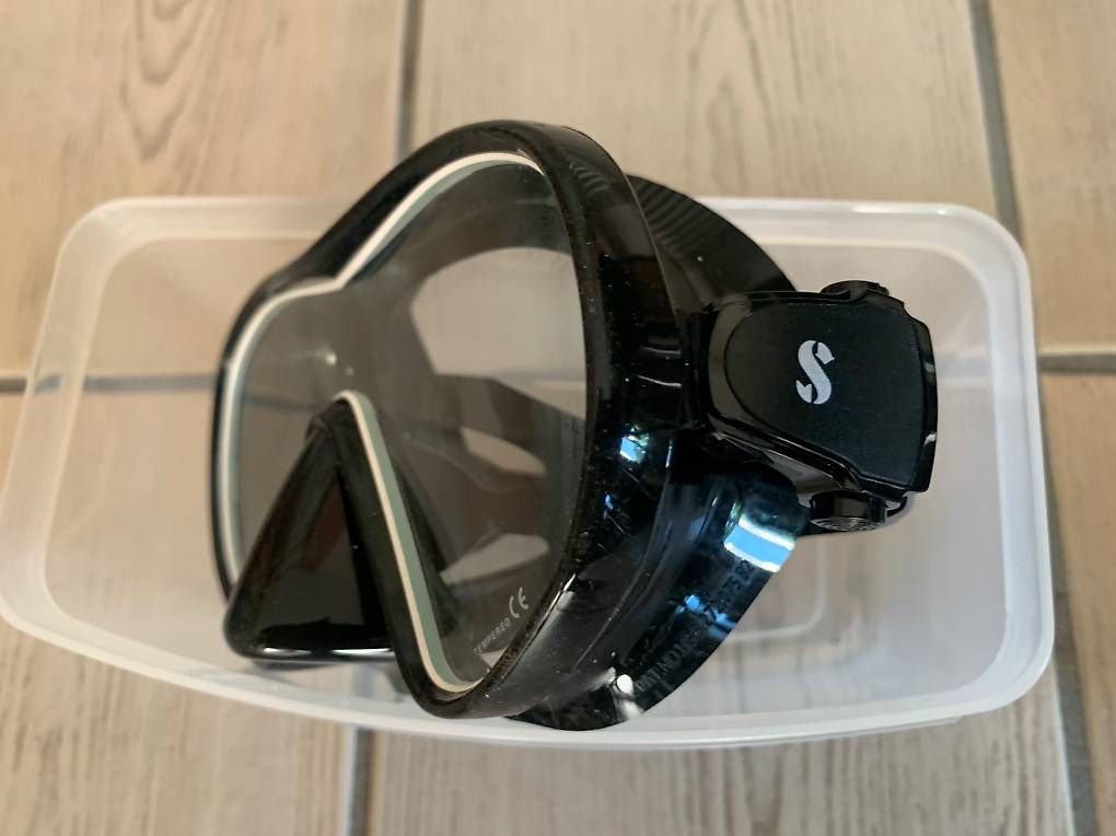 Pinne, Maschere & Boccagli: Vendo maschera snorkeling / sub Scubapro – Usato da Locarno venduto da milamerker 1