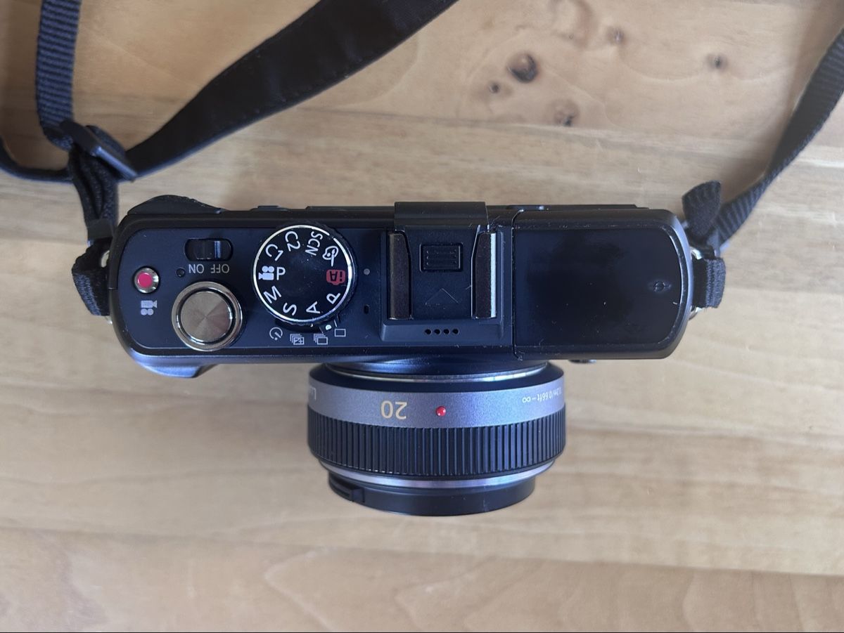 Panasonic Kamera: Panasonic Lumix GF1 Digitalkamera mit Ladegerät – Gebraucht aus Basel von Jasi2000 5