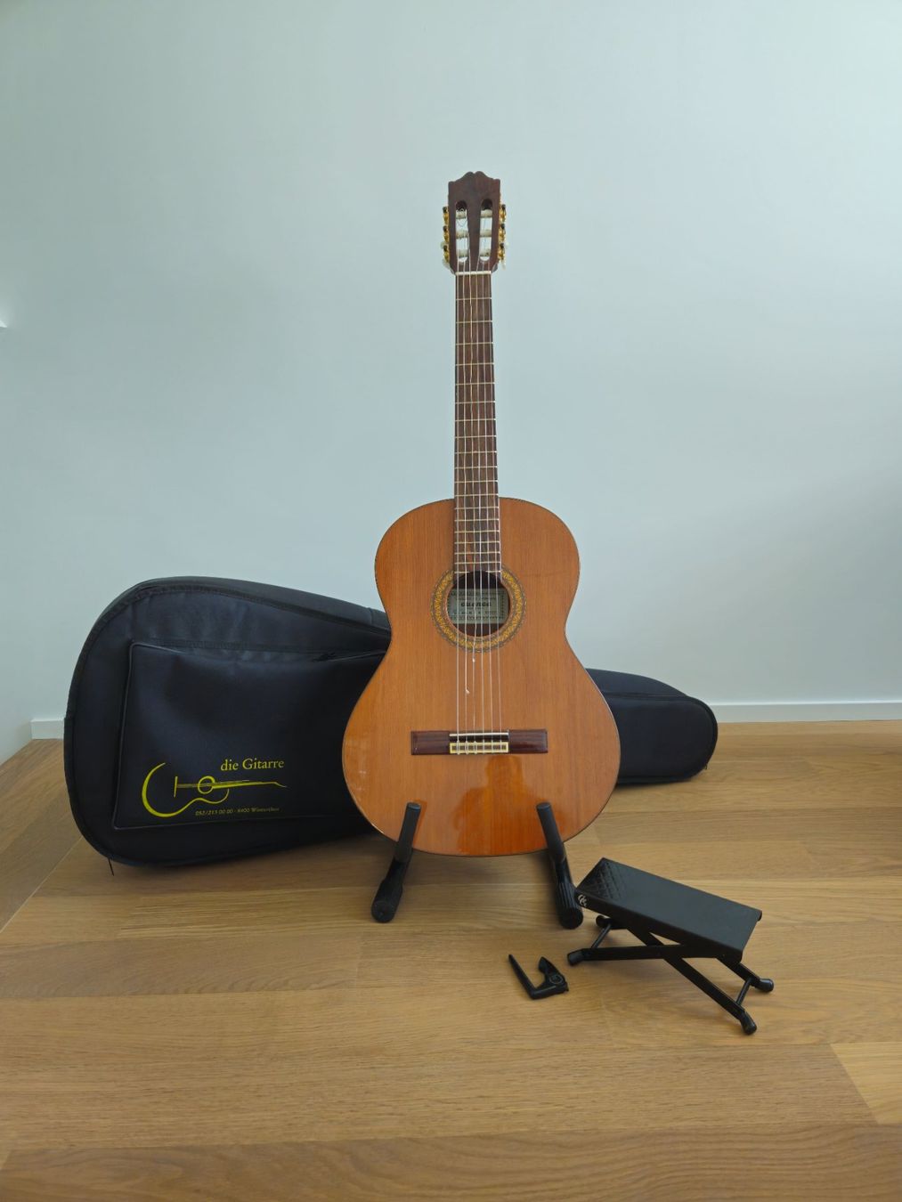 Strumenti musicali: Klassische Gitarre - Cuenca Modell – Usato da Wiesendangen venduto da Liquidshop 1