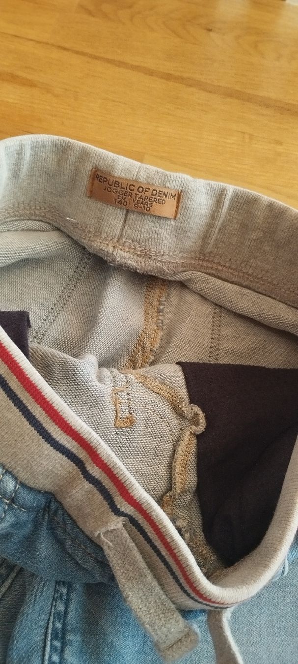 Pantaloni: Kinder Hosen 140 – Usato da Mörel venduto da MJoaoCosta 2