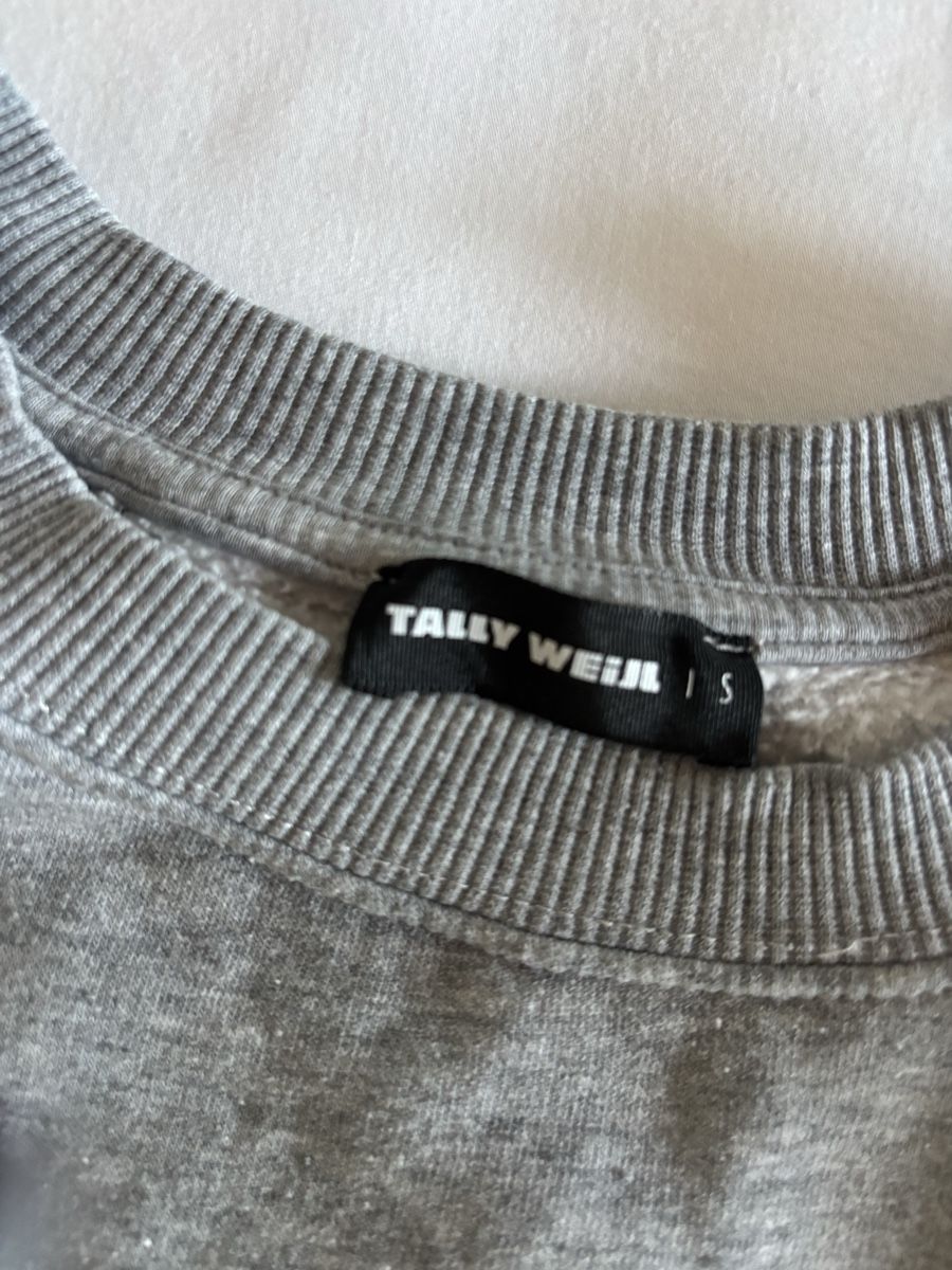 Maglioni & Felpe: sweat-shirt Tally Wejil – Usato da Vouvry venduto da sha_rk5q 2