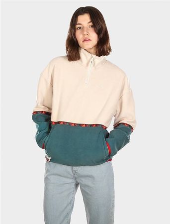Fleece und 2 T-Shirts von Irie Daily